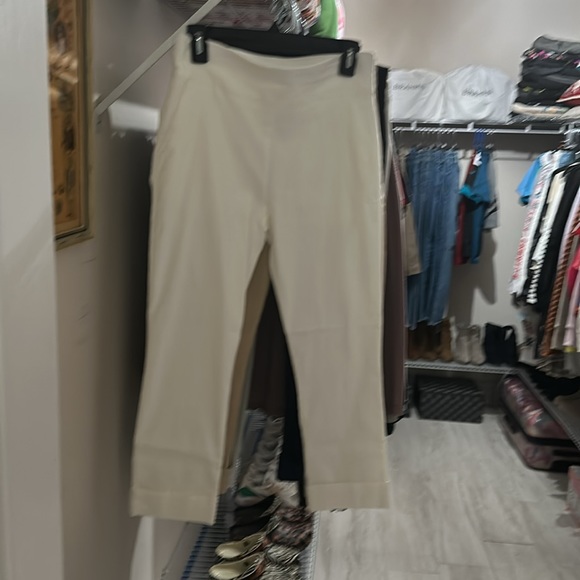 HDE Pull On Capri Pants for Women with Pockets Elastic Waist Cropped Pants - Picture 8 of 9